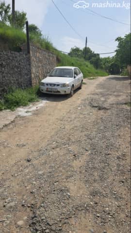 Hyundai Verna II 1.3 MT