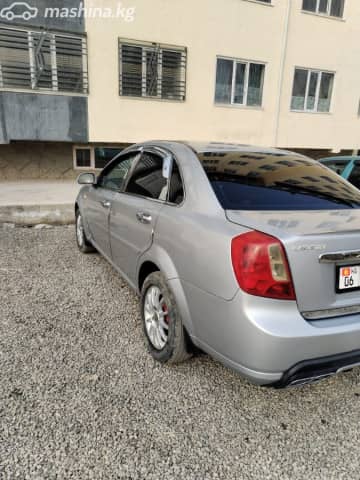 Chevrolet Lacetti 1.6 MT
