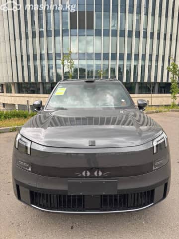 Lynk & Co 900 2.0hyb AT 4WD