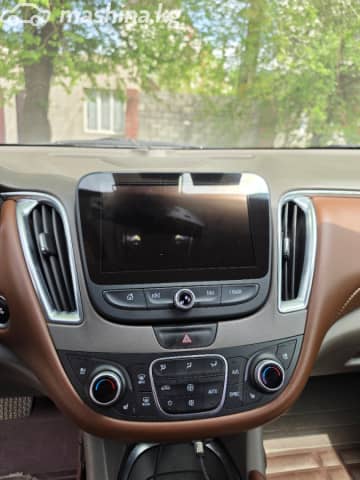 Chevrolet Malibu IX 1.5 AT