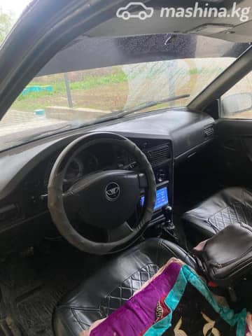 Daewoo Nexia I Рестайлинг 1.5 MT