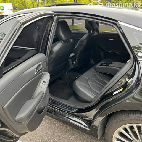 Toyota Avalon V 2.5hyb CVT