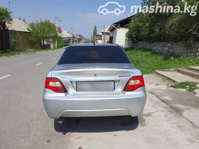 Daewoo Nexia I Рестайлинг 1.5 MT