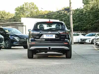 Nissan Qashqai II Рестайлинг 2 2.0 CVT