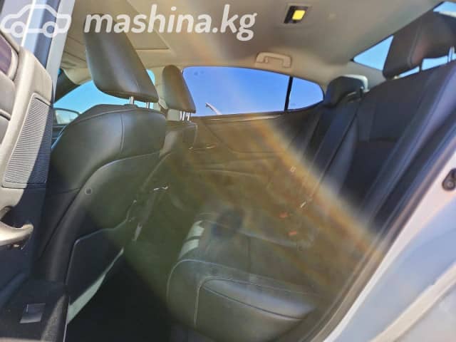 Lexus ES VII 350 3.5 AT