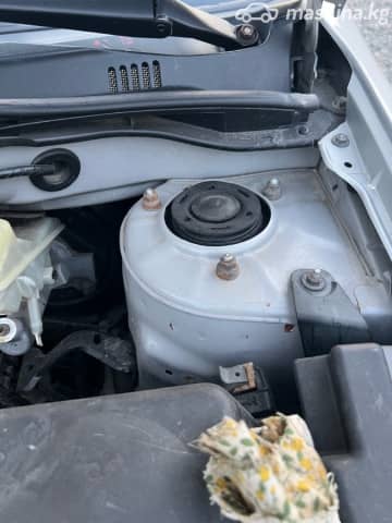 Toyota Corolla IX (E120, E130) Рестайлинг 1.6 AT