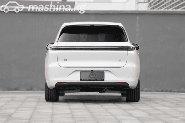 LiXiang L6 1.5hyb AT 4WD