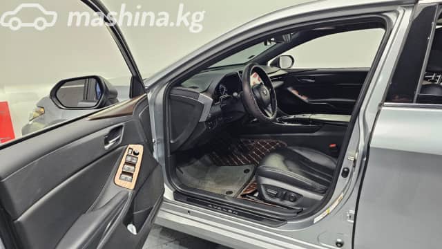 Toyota Avalon V 2.5hyb CVT