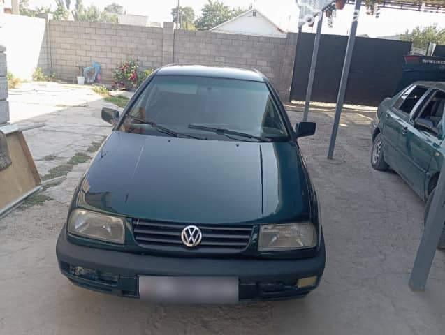 Volkswagen Vento 1.8 MT