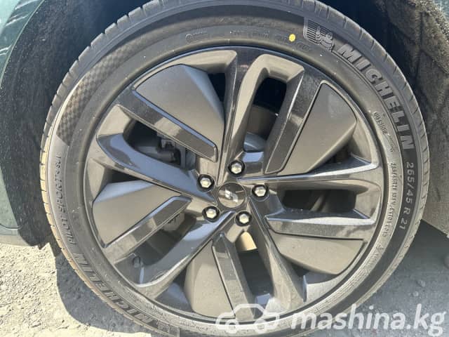 LiXiang L9 Рестайлинг 1.5hyb AT 4WD