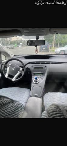 Toyota Prius III (XW30) 1.8hyb AT