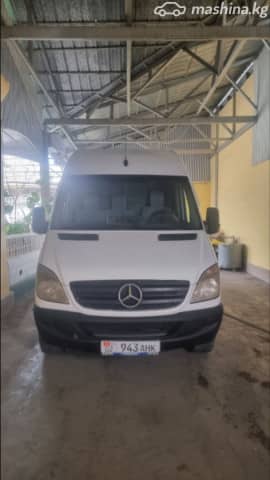 Mercedes-Benz Фургон (4х2)