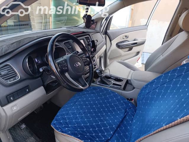 Kia Carnival III 2.2d AT