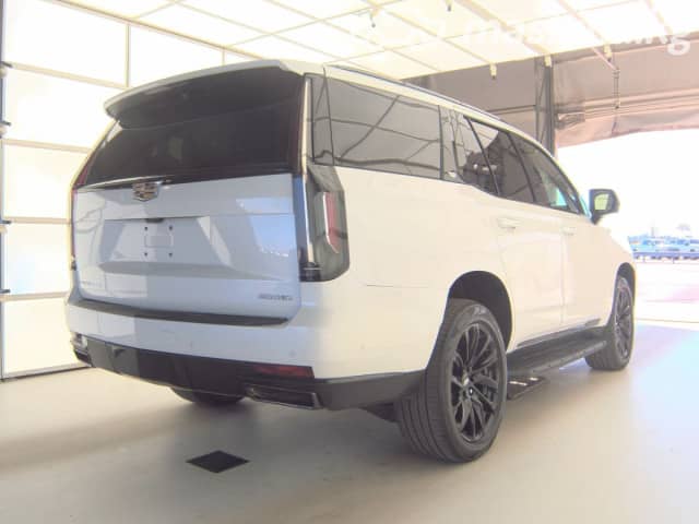 Cadillac Escalade V ESV 3.0d AT 4WD