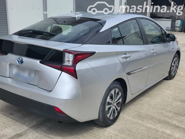 Toyota Prius IV Рестайлинг (XW50) 1.8hyb AT