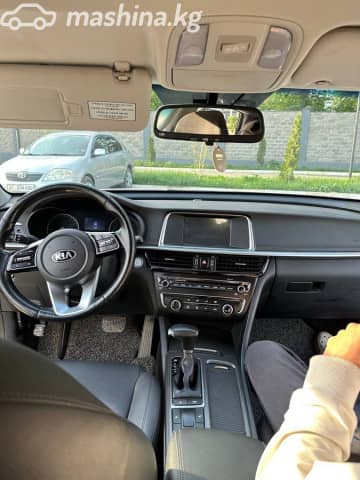 Kia K5 II 2.0 AT