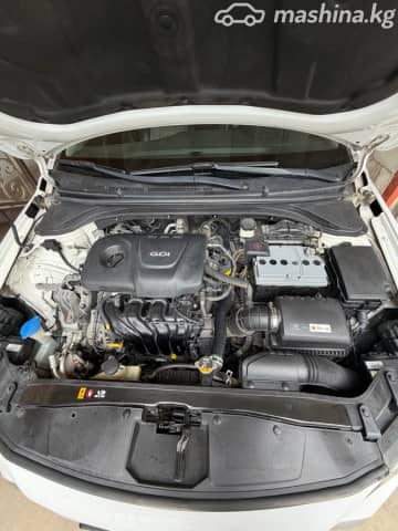 Hyundai Avante VI 1.6 AT