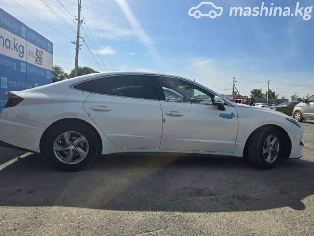 Hyundai Sonata VIII (DN8) 2.0 AT