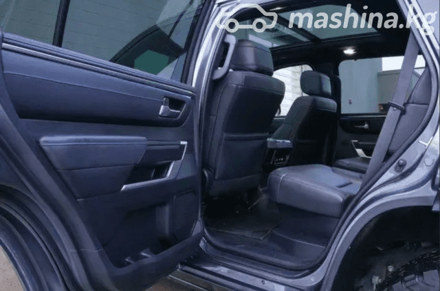 Toyota Sequoia III 3.5hyb AT 4WD
