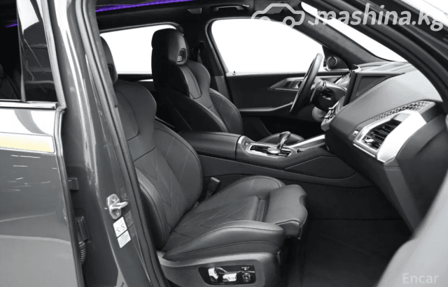 BMW XM 4.4hyb AT 4WD