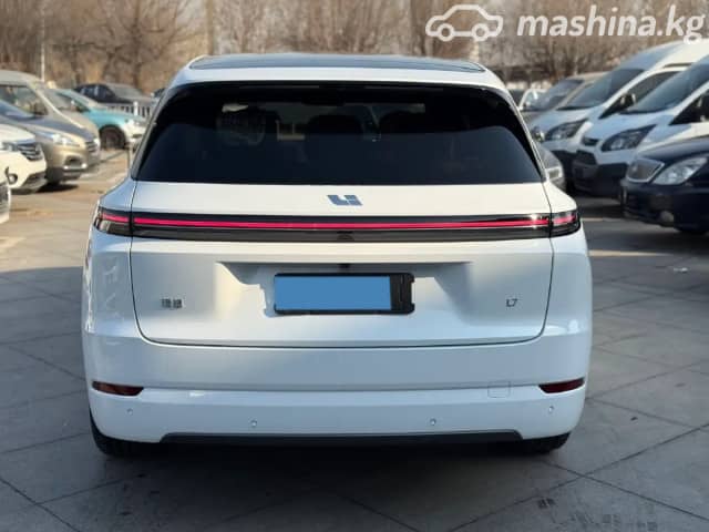 LiXiang L7 Рестайлинг 1.5hyb AT 4WD