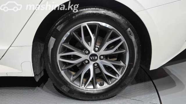 Kia K5 III LPi 2.0 AT