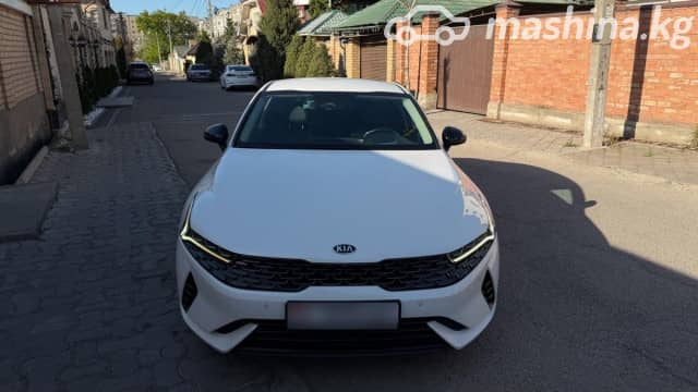 Kia K5 III 2.0hyb AT