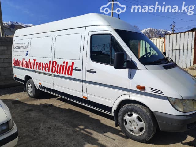 Mercedes-Benz Фургон (4х2)
