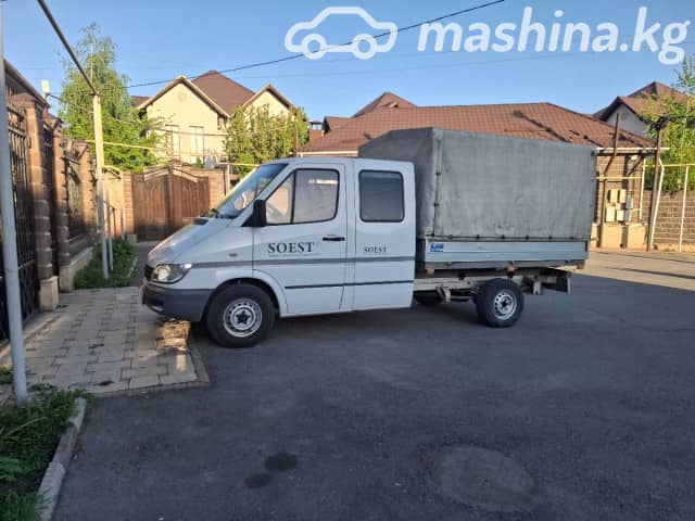 Mercedes-Benz Бортовой (4х2)