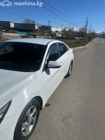 Hyundai Avante VII 1.6 AT