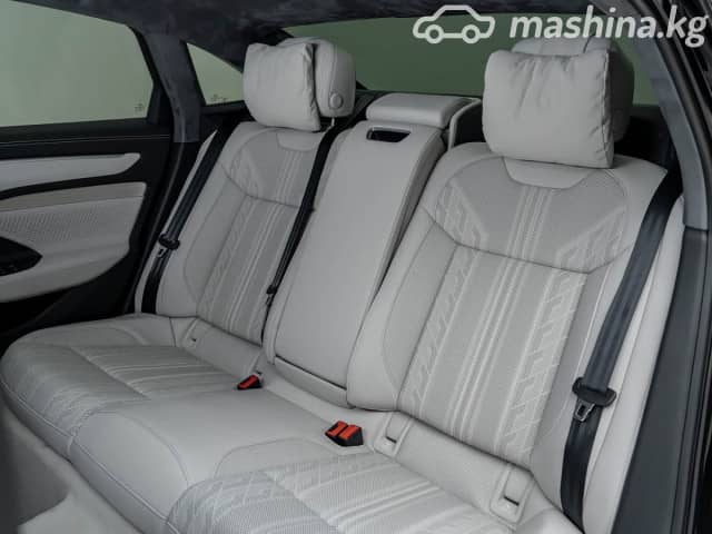 Audi A6 V (C8) Рестайлинг 45 TFSI 2.0 AMT