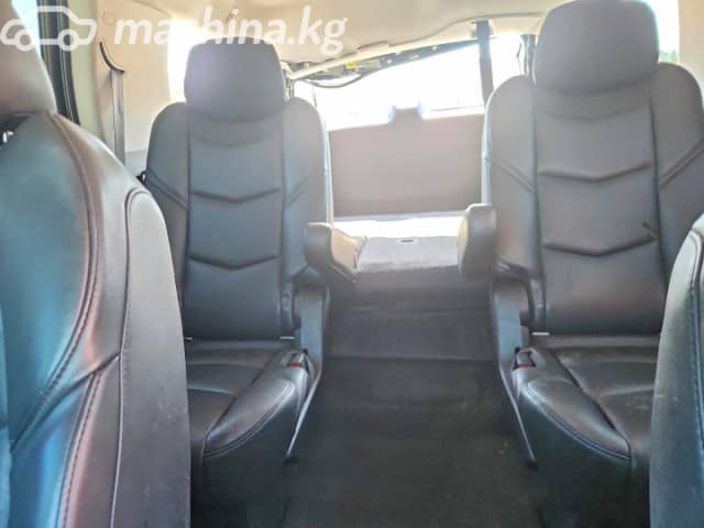 Cadillac Escalade IV 6.2 AT 4WD