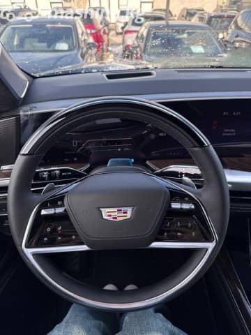 Cadillac Escalade V 6.2 AT 4WD