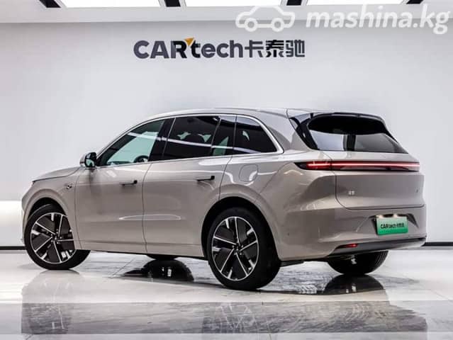 LiXiang L6 1.5hyb AT 4WD