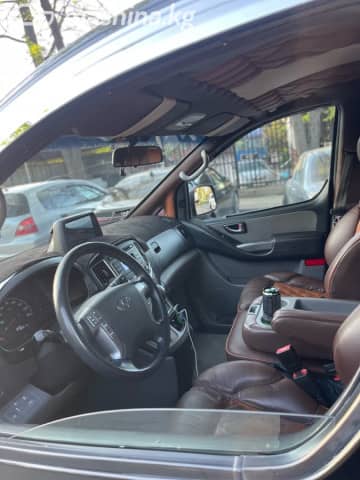 Hyundai Starex (H-1) II Рестайлинг 2.4 AT