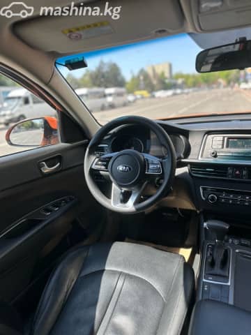 Kia K5 II 2.0 AT