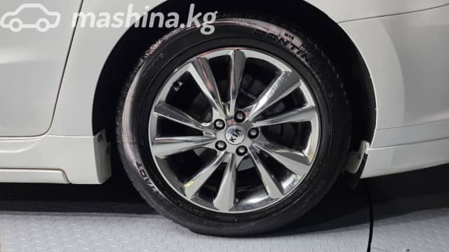 Kia Carnival III 2.2d AT