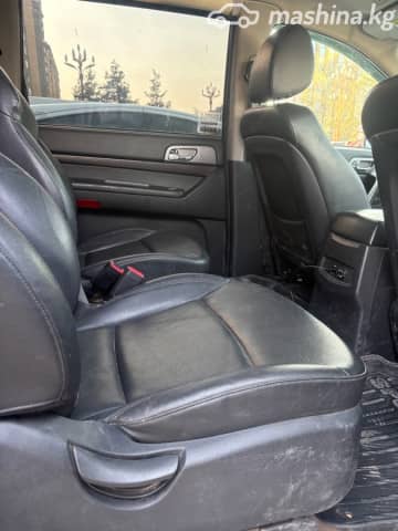 SsangYong Korando Turismo I Рестайлинг 2.2d AT 4WD