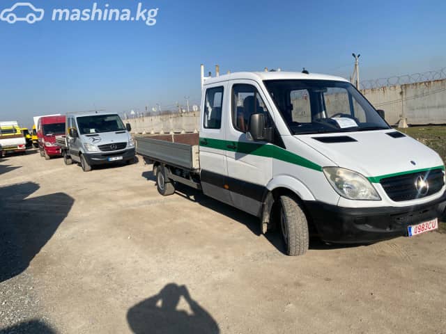 Mercedes-Benz Бортовой (4х2)