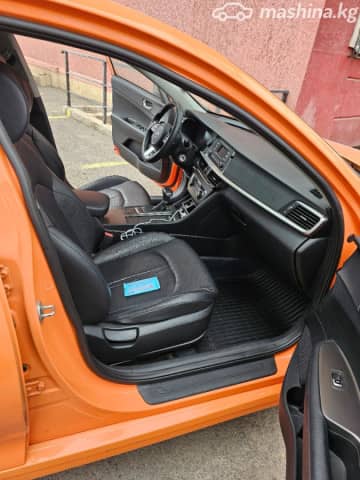 Kia K5 II 2.0 AT