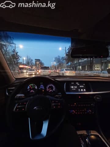 Kia K5 II 2.0hyb AT