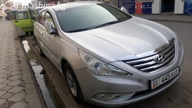 Hyundai Sonata VI (YF) 2.0 AT Газ