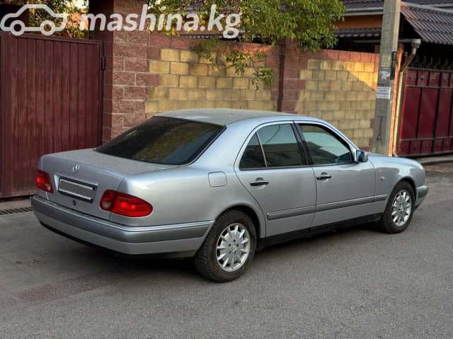 Mercedes-Benz E-Класс II (W210, S210) 320 3.2 AT