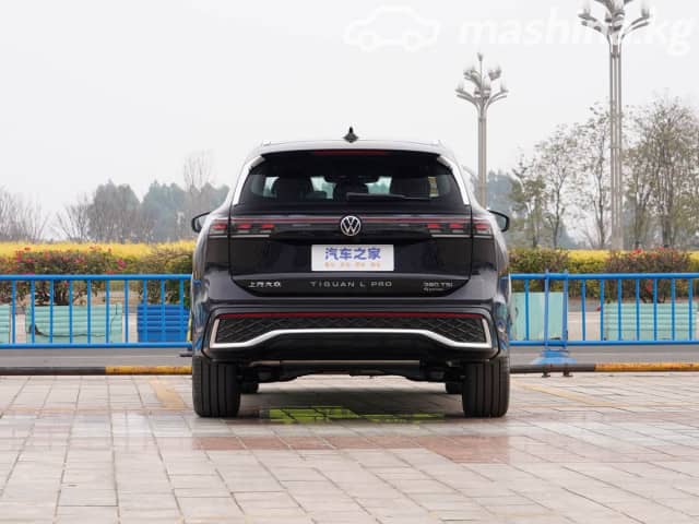 Volkswagen Tiguan III (China Market) 2.0 AMT