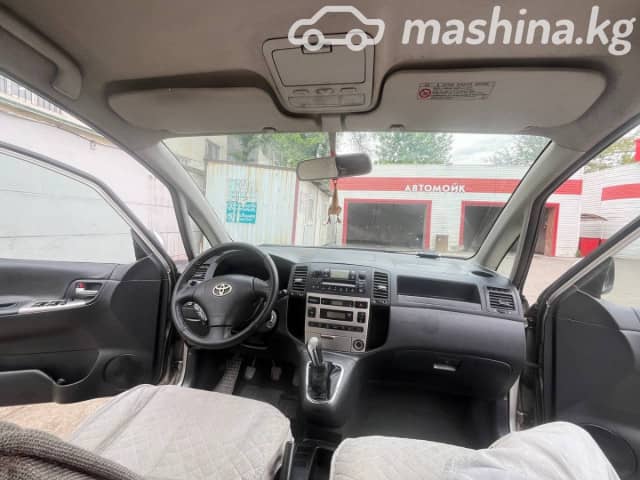 Toyota Corolla Verso I 1.8 MT