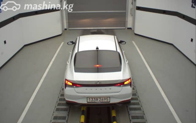 Hyundai Avante VII 1.6 CVT