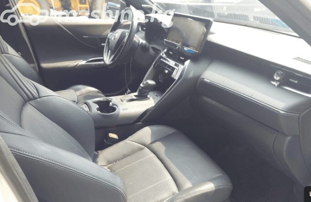 Toyota Venza II 2.5hyb CVT 4WD