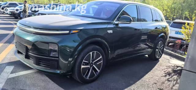 LiXiang L7 Рестайлинг 1.5hyb AT 4WD