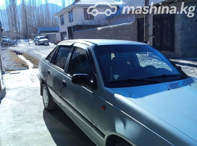 Daewoo Nexia I 1.5 MT