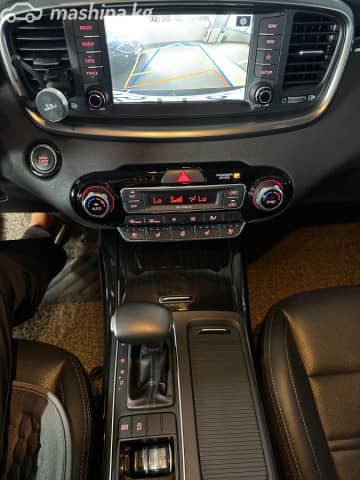 Kia Sorento III Prime Рестайлинг 8-speed 2.0d AT